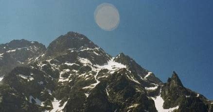 Tatry Poszukiwania Turysty Odnaleziono Plecak Wydarzenia W Interia Pl