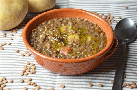 Zuppa Di Lenticchie E Patate La Ricetta Del Piatto Caldo E Nutriente