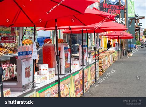 618 State Fair Food Vendors Images, Stock Photos & Vectors | Shutterstock