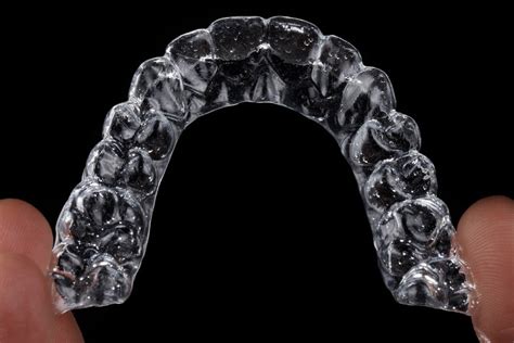 7 Tips On Cleaning Invisalign Aligners