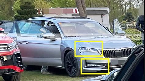 2024 Skoda Superb Combi spied; design revealed - CarWale