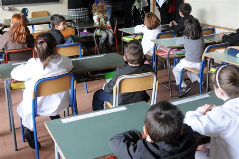 Coronavirus Marche Ceriscioli Scuole Chiuse Ma Conte Fate