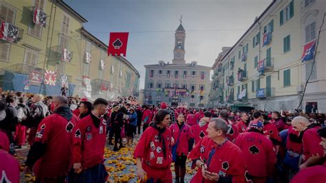 Nella battaglia del Carnevale di Ivrea Vi spieghiamo perché lanciamo