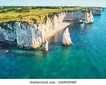 White Chalk Cliffs: Over 18,666 Royalty-Free Licensable Stock Photos ...