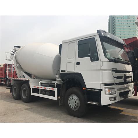 Self Loading Cmt 3500 Sinotruk HOWO A7 8cbm 6X4 Concrete Mixer Truck