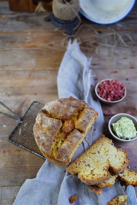 Irish Soda Bread With Cheddar And Bacon Einfaches Brot Ohne Wartezeit