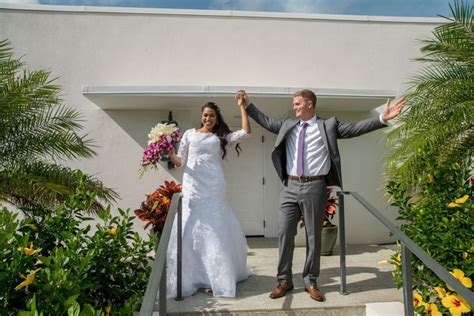 Lupe and Dustin– Laie Hawaii Temple Wedding | Hawaii Wedding Photographer