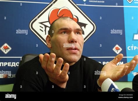 Nikolay Valuev Russian Heavy Weight Boxing Champion At The Press