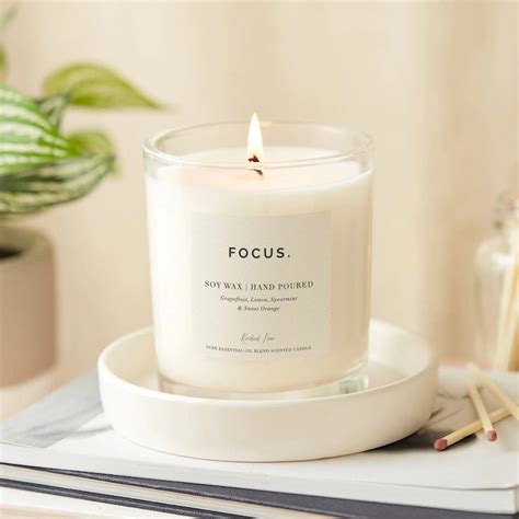 31 Best Aromatherapy Candles To Suit Any Mood | Swift Wellness