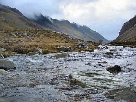 Llanberis Pass - An illustrated guide to Snowdonia National Park