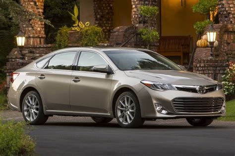 Used 2013 Toyota Avalon XLE Touring Sedan Review Ratings Edmunds