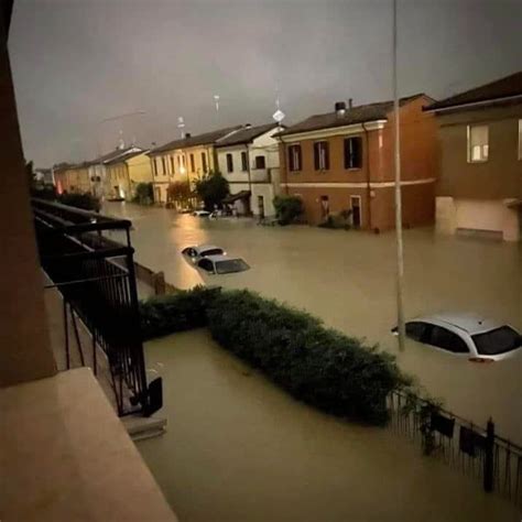 Italy Floods - MesutAletheia