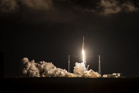 Spacex Set Another Launch Record A Handed Rocket Sent Starlink