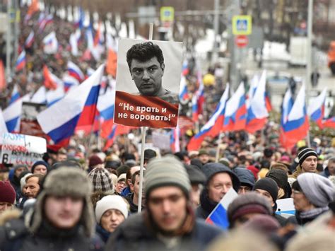 Boris Nemtsov Thousands March Against Vladimir Putin In Memory Of