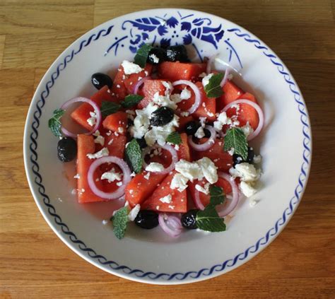 Hittegolfkoken Salade Van Watermeloen Feta Munt En Olijven