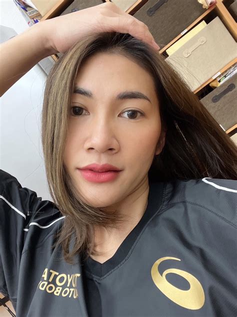 Cận cảnh nhan sắc vạn người mê của hot girl bóng chuyền Thái Lan tại SEA Games Tinmoi