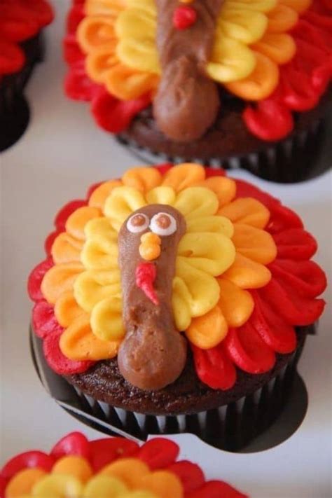 25 Easy Turkey Cupcake Ideas You Can Make For Thanksgiving