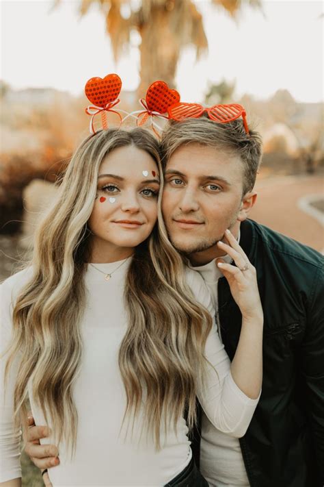 Valentines Day Inspired Engagement Pictures Southern Utah