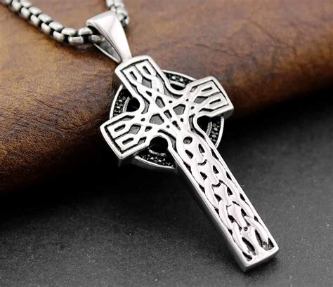 Mens L Stainless Steel Vintage Celtic Cross Pendant Necklace Celtic