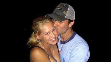 Anna Kournikova And Enrique Iglesias Kissing Compilation Youtube