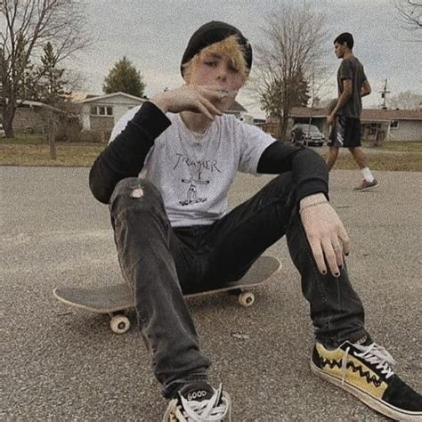 Pin By Altgrungee Grunge Makeup And On I Board For Aesthetic Skater