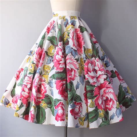 1950s Circle Skirt Vintage 50s Bold Floral Skirt 50s Full Etsy