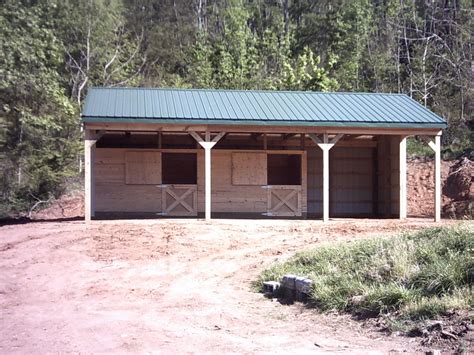 Horse barn ideas stables, Small horse barns, Horse shelter