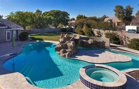 Backyard Lazy River Pool Ideas