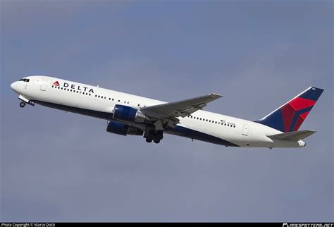 N125DL Delta Air Lines Boeing 767 332 Photo By Marco Dotti ID 323011