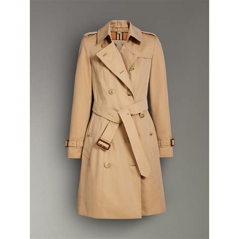 Burberry The Chelsea Heritage Trench Coat In Honey Modesens