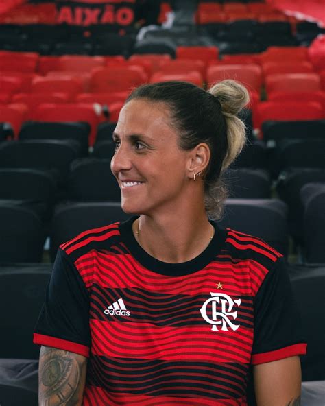 Flamengo Lan A Novo Uniforme Em Homenagem Torcida A Maior Paix O Do