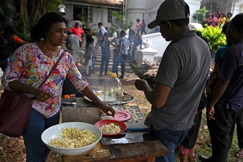 Photo Gallery Sri Lanka Protesters Storm Into The House Of The