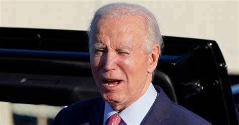 Biden Mocked Into Oblivion After Posing with 81st Birthday Cake ...