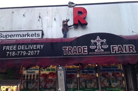 Trade Fair Supermarket Abruptly Closes Doors And Tears Down Sign