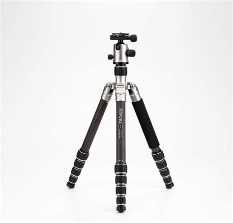 10 Best Travel Tripods You Can Buy In 2024