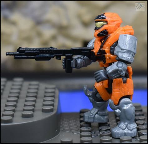 Halo Mega Bloks Unsc Orange Spartan Commando Figure 97516 Containment