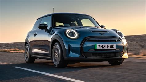 Mini Electric Hatchback 135kW Cooper S Multitone Edition 33kWh 3dr Auto