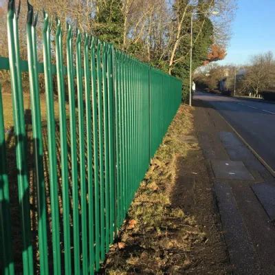 Green Steel Palisade Fencing W Pale Triple Pointed Palisade Security