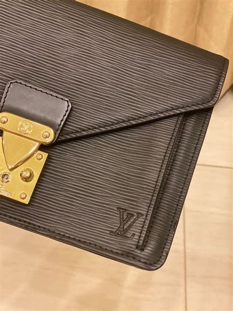 Louis Vuitton Epi Pochette Sellier Dragonne Clutch Fesyen Wanita Tas