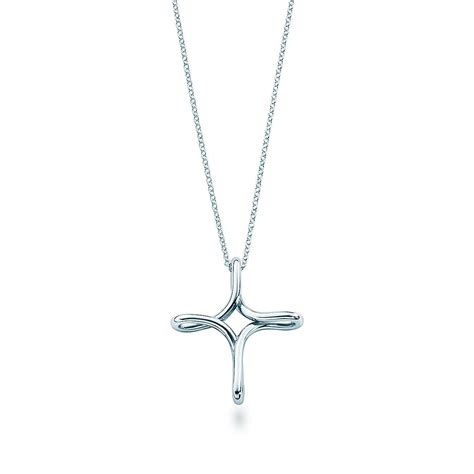 Elsa Peretti Infinity Cross Pendant In Sterling Silver Medium