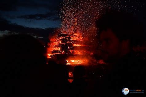 Wiesbadenaktuell Osterfeuer Fest Im Kulturpark Schlachthof In