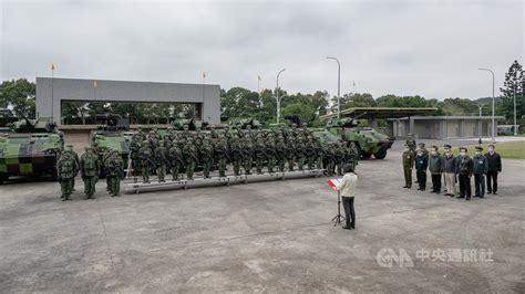 慰勉586旅聯兵營 蔡總統：訓練愈貼近實戰愈能自衛 政治 中央社 Cna