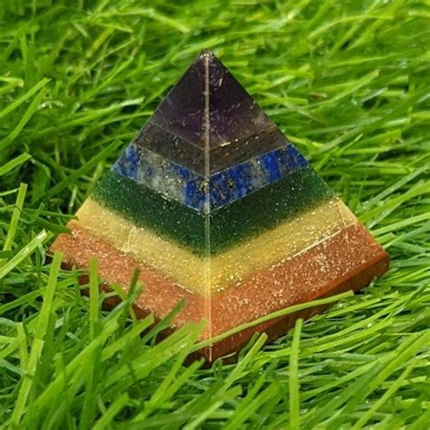 Multicolor Crystal Stone Pyramids For Healing At Rs 400 Piece In Khambhat