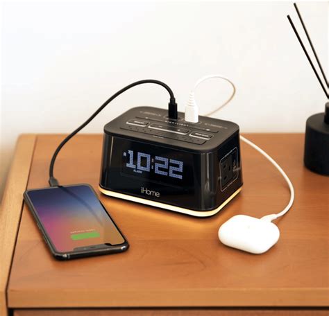 Hih50 Bedside Single Day Alarm Clock With Nightlight Dual Ac Outlets And Dual Usb Charging