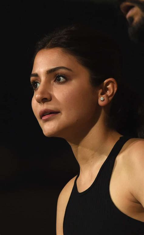 In Pics Virat Kohli S Wife Anushka Sharma Cheers For Rcb Kxip Get