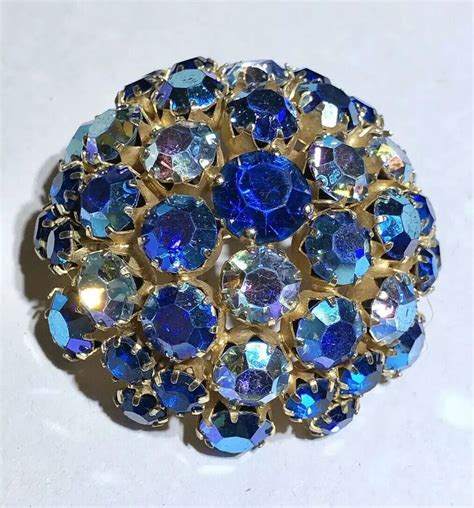 Vintage Domed Warner Brooch Gem