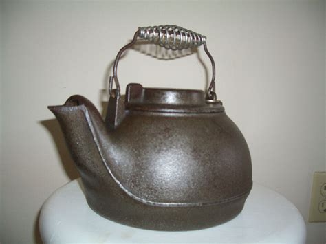 Vintage Wagner Ware Cast Iron Tea Pot Kettle Great Condition EBay