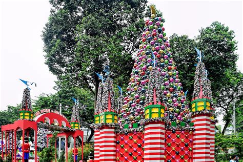 Tanglin Mall Decorations Display At Tanglin Mall For The C Flickr