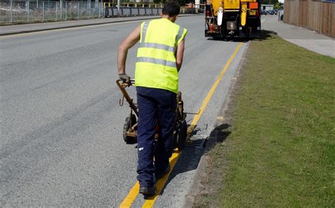 Can You Park On Single Or Double Yellow Lines The Laws Around Parking