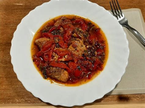 Tocanita De Ardei Copt Cu Carne De Porc Retete Culinare Gustos Ro